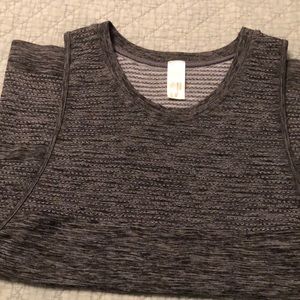 Saucony athletic muscle tee